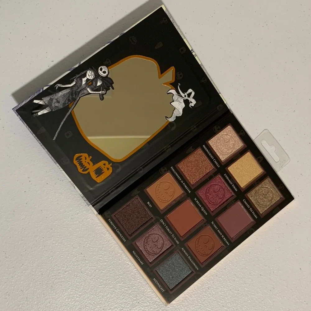 Taste Beauty x Tim Burton’s The Nightmare Before Christmas Eyeshadow Palette-New